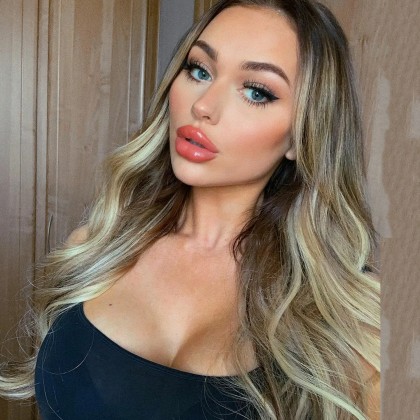 2 Tones Ombre Blonde Long Wavy Synthetic Wig with Dark Roots 24 Inches