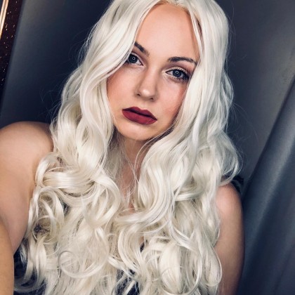 Platinum Blonde Long Natural Wavy Synthetic Wigs